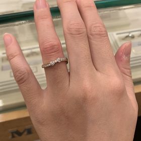 【Mariage ent(マリアージュエント)の口コミ】 リボンモチーフのデザインを探していた為、こちらのお店を訪問しました。
…