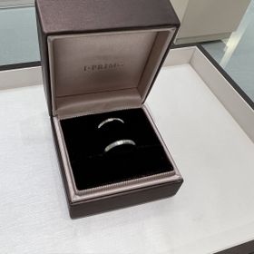 【アイプリモ(I-PRIMO)の口コミ】 ずっと付けていられるような、シンプルなデザインで探していました。彼は…