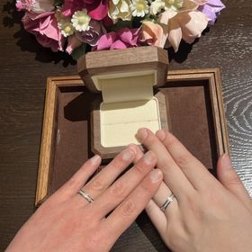 【TANZO.(鍛造指輪)の口コミ】 傷がつきにくいこと、
と世界で1つしかないオリジナルで自分達だけの指輪…