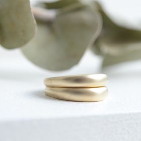 【CRAFY(クラフィ)の口コミ】 たくさんのサンプルの中から一目惚れした前が太くぷっくりしたデザイン
後…