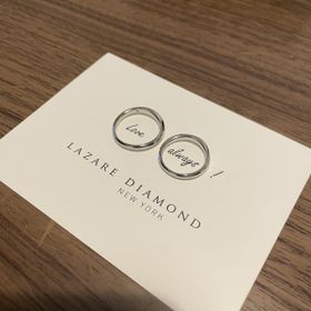 【ラザール ダイヤモンド(LAZARE DIAMOND)の口コミ】 1番の決め手はデザイン！
シンプルだけどしっかりとしたウェーブで、ダイ…