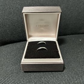 【アイプリモ(I-PRIMO)の口コミ】 シンプルではあるがダイヤモンドサテンがされておりシンプル過ぎず派手す…