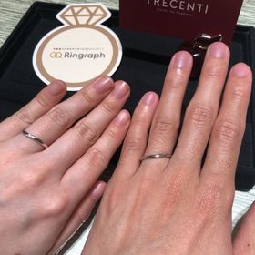 【TRECENTI(トレセンテ)の口コミ】 緩やかなウェーブで手に馴染みやすく、ダイヤがななめに入っていて綺麗に…