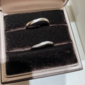 【アイプリモ(I-PRIMO)の口コミ】 デザインは緩いウェーブで探していました！試着していく内にキラキラが好…