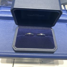 【銀座ダイヤモンドシライシの口コミ】 普段使いのできる、あまり派手なデザインではなく、控えめなデザインを希…