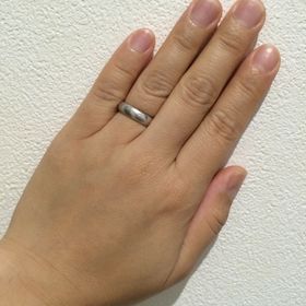 【ティファニー(Tiffany & Co.)の口コミ】 普段の服装がカジュアルなことが多いのでシンプルなものを選びました。シ…