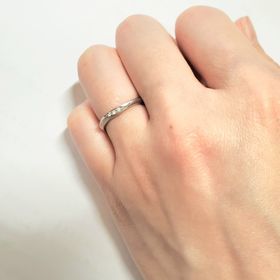 【ラザール ダイヤモンド(LAZARE DIAMOND)の口コミ】 ダイヤモンドの品質、シンプルながらデザインの洗練された美しさ、高すぎ…