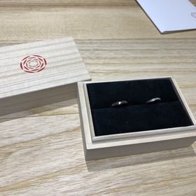 【出雲結(いずもゆい)の口コミ】 広告などで見かける指輪は、シンプルで可愛いものが定番ですが、ある意味…