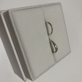 【AFFLUX(アフラックス)の口コミ】 正直結婚するまでは知らなかったブランドですが、結婚指輪を探している時…