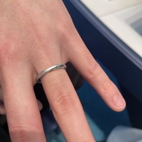 【エクセルコダイヤモンド(EXELCO DIAMOND)の口コミ】 ブランド力と信頼性が良かったので購入に至りました。また、店員のアドバ…