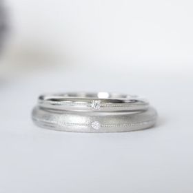 【CRAFY(クラフィ)の口コミ】 誰とも被らない世界に一つだけの指輪であること！
デザインを2人でじっく…