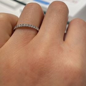 【銀座ダイヤモンドシライシの口コミ】 ダイアモンドの輝きが他のブランドと比べものにならないくらい綺麗でした…