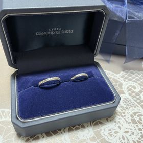 【銀座ダイヤモンドシライシの口コミ】 事前にサイトで色々とデザインを見ていたのですが、お店で相談して試着さ…