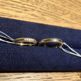 【BIJOUPIKO(ビジュピコ)の口コミ】 ミル打ち、ゴールド、お揃いのデザインで探していました。
デザインはとて…