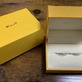 【ケイウノ ブライダル(K.UNO BRIDAL)の口コミ】 シンプルの中にもデザイン性を感じる指輪を探していたところ、こちらで決…