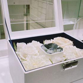 【4℃ BRIDAL(ヨンドシーブライダル)の口コミ】 お互いが普段身につけているアクセサリーが、わたしは真鍮、旦那さんはシ…