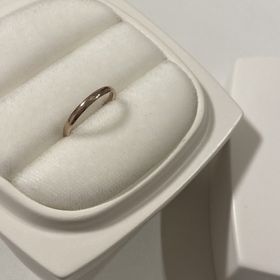 【俄(にわか)の口コミ】 ・シンプルなデザイン
・今時なピンクゴールドカラー
・値段
・サイズ変更…