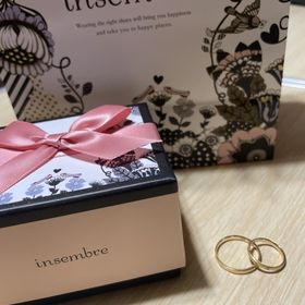 【insembre(インセンブレ)の口コミ】 ゴールドでデザインがシンプルなデザインを探していたのですが、色々周っ…
