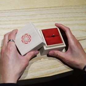 【出雲結(いずもゆい)の口コミ】 彼女の気になっていたブランド。他のブランドもいろいろ見ましたが、ギラ…