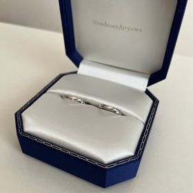 【ヴァンドーム青山(VENDOME AOYAMA)の口コミ】 シンプルなものがいいというので探し始めたが、実際に試着してみたら、シ…