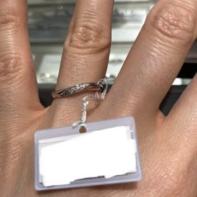 【アイプリモ(I-PRIMO)の口コミ】 様々なプラチナ素材の指輪があるなかで、こちらの形を一番気に入りました…