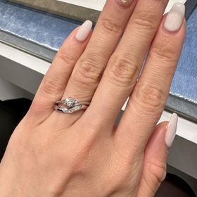 【CUKE(クーキ)】の口コミ シンプルなデザインが多く、いろんな世代の方に選びやすいものが多いと感じ...