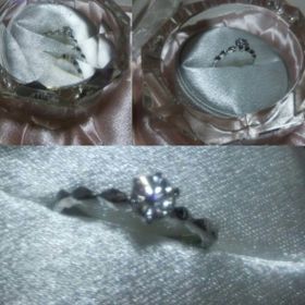 【JEWELRY  KAMATA(ジュエリーかまた)の口コミ】 フェミニンなデザインで指が綺麗に見えました。リングのデザインも豊富で…