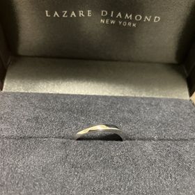 【ラザール ダイヤモンド(LAZARE DIAMOND)の口コミ】 様々なブランドと比較したところ、価格が高すぎず、指輪のデザインも良か…