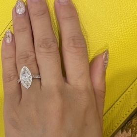 【LEHAIM(レハイム)の口コミ】 もともと中石が1カラットに近いもので個性的なデザインのものを探していて…