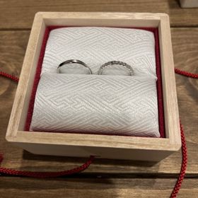 【TOMOE(トモエ)の口コミ】 ハーフエタニティ希望でした。
華やかなデザインだったので一目惚れでした…