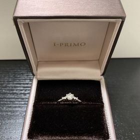 【アイプリモ(I-PRIMO)の口コミ】 はじめに担当のジュエリーコーディネーターさんが好みに合わせた指輪をた…