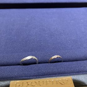 【COCKTAIL(カクテル)の口コミ】 素材はプラチナ９５０で、『シンプルで主張しすぎないデザイン』の物を探…