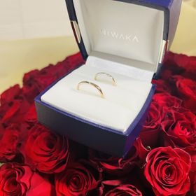 【俄(にわか)の口コミ】 つけた時の華やかさ
ツートン仕様で他とあまり被りにくいデザイン
好きな…