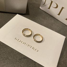 【Desserts(デザート)の口コミ】 デザインについては個性的なものが良かったのと、素材はゴールドにしたい…