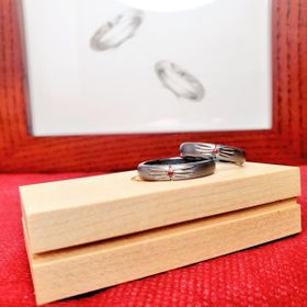 【SORA(ソラ)の口コミ】 タンタルリングで検討していたところ、元のデザインがとても良く、そこか…