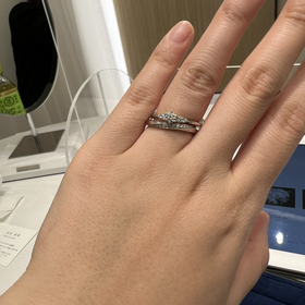 【俄(にわか)の口コミ】 男性ものは、シンプルであり、プラチナであまり太くないダイプの指輪が好…