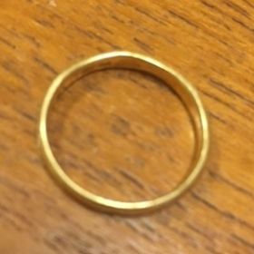 【ete(エテ)の口コミ】 普段、ほとんど指輪をつけないのでシンプルで飽きのこないデザインの物を…