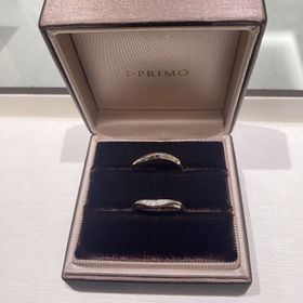 【アイプリモ(I-PRIMO)の口コミ】 男性はシンプル、女性はダイヤ数個入ってる少しキラキラな感じのデザイン…