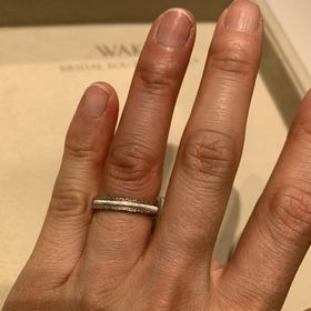 【和光ブライダルブティックギンザの口コミ】 かわいらしいデザインがたくさんありました。ミルグレインで見ても細かい…