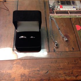 【ANALOG】の口コミ デザインや材質や刻印する文字もすべて、こちらの要望通りにオリジナルで作...