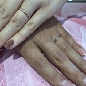 【AFFLUX(アフラックス)の口コミ】 決めては、夫と私で肌の色味が全く異なるため、二人でそれぞれリングの色…