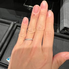 【エクセルコダイヤモンド(EXELCO DIAMOND)の口コミ】 デザインの種類が豊富で、どの指輪も見ていて全く飽きませんでした。男性…