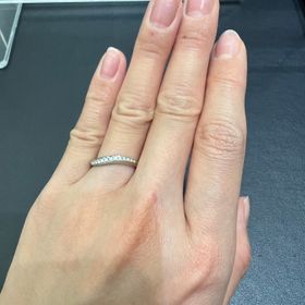 【ROYAL ASSCHER(ロイヤル・アッシャー)の口コミ】 デザインの数はやや多く、好みのデザインには出会えるかと思います。
ダイ…