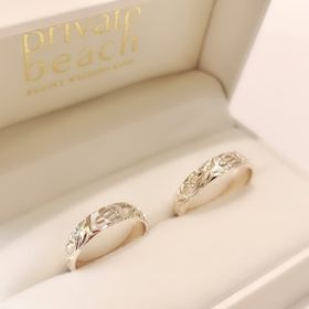 【PRIVATE BEACH(プライベートビーチ)】の口コミ 一生付ける指輪なのでシンプルすぎず存在感があり、ひとつ付けてるだけでも...