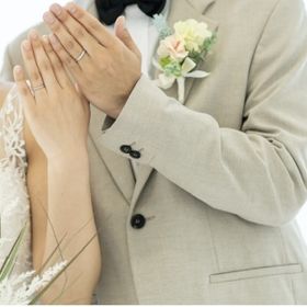 【ティファニー(Tiffany & Co.)の口コミ】 v字のシンプルなリングなどがいいな〜と思っていましたが
あまりにも旦那…