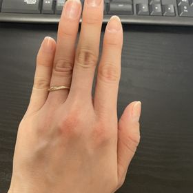 【銀座ダイヤモンドシライシの口コミ】 指輪のデザインはできればシンプルで少し動きのあるデザインが良いという…