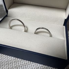 【GALA JEWELRY(ガラジュエリー)の口コミ】 夫が婚約指輪を購入した店舗にて購入。指輪は自分のイメージと予算を伝え…