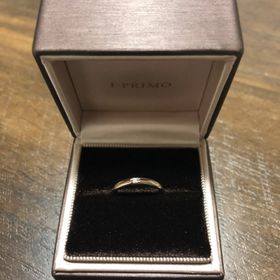 【アイプリモ(I-PRIMO)の口コミ】 結婚指輪でゴージャスなリングを頂いたので、今回の記念リングは、シンプ…