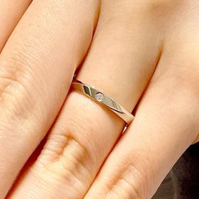 【ラザール ダイヤモンド(LAZARE DIAMOND)の口コミ】 希望が長く着けられる品質で、どんな服装にもあうデザインかつ、シンプル…