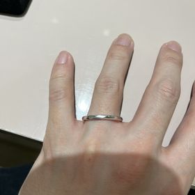 【TRECENTI(トレセンテ)の口コミ】 指輪のデザインとしてはシンプルなもので探していたので、そこから選びま…